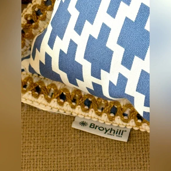 BROYHILL Geometric Blue and White Throw Pillow 18x18 - Picture 4 of 5